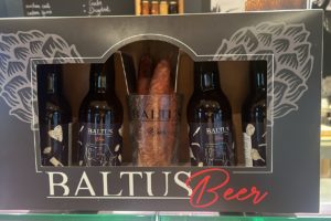 Colis bières 4 bouteilles + 1 verre + 3 saucissons